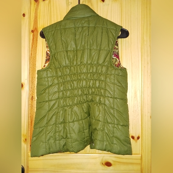 Vest - Picture 4 of 6